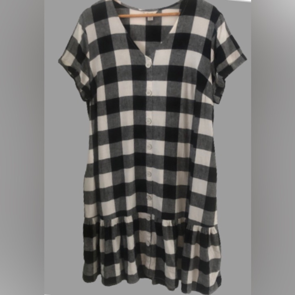 Est 1948 blk & white Buffalo chk drss w ruffle bottom & pckts SZ 14-16